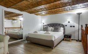 Opera Suites Pinciana